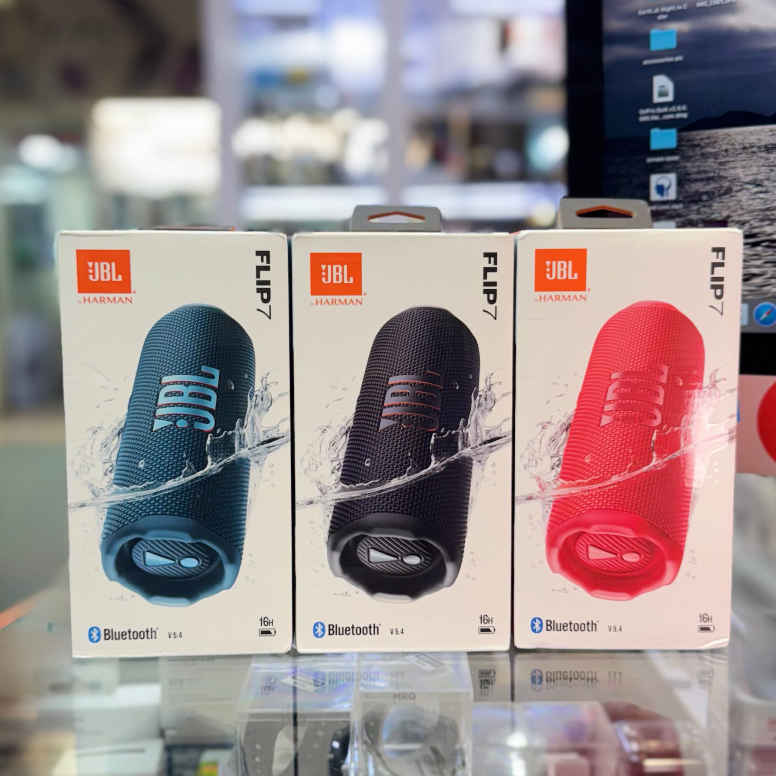 اسپیکر قابل حمل جی بی ال مدل JBL FLIP 7 ضدآب 2 اسپیکر قابل حمل جی بی ال مدل JBL FLIP 7 ضدآب